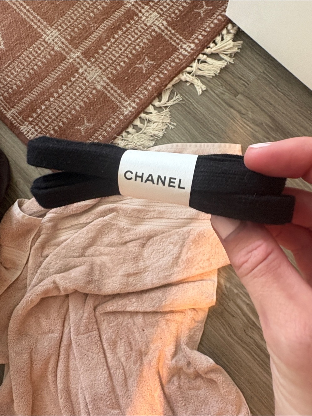 CHANEL Cream and Black CC Logo Low-Top Sneakers - Picture 5 of 5